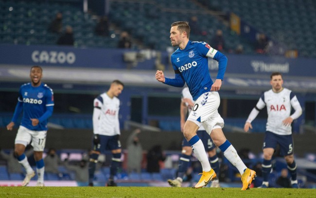 鼓舞着更多 鼓舞着更多