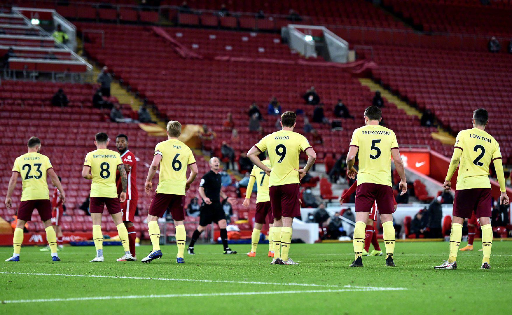 是新欢？八卦媒体拍到瓜迪奥拉与一名神秘女子共进午餐.